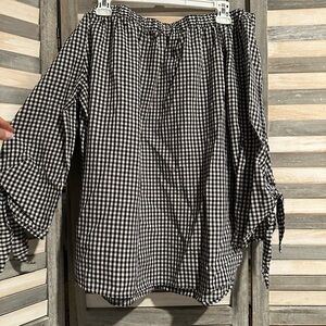 Beachlunchlounge Black and White Checkered Top